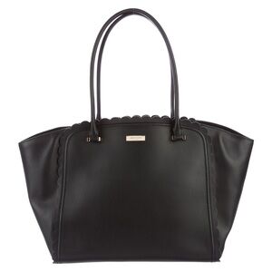 Kate Spade New York
Maple Court Maxime Scallop Tote